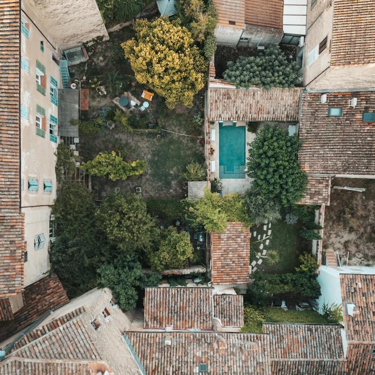 Family terraces and cafés for calm evenings in Zurich